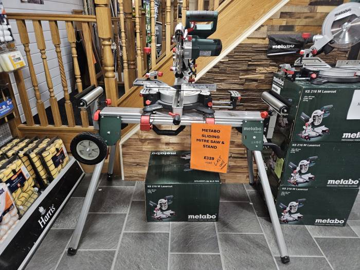 METABO SLIDING MITRE SAW WITH STAND